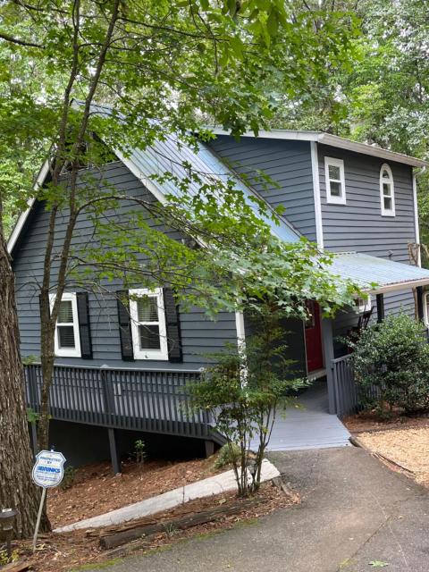 The Grindle Bridge Cabin