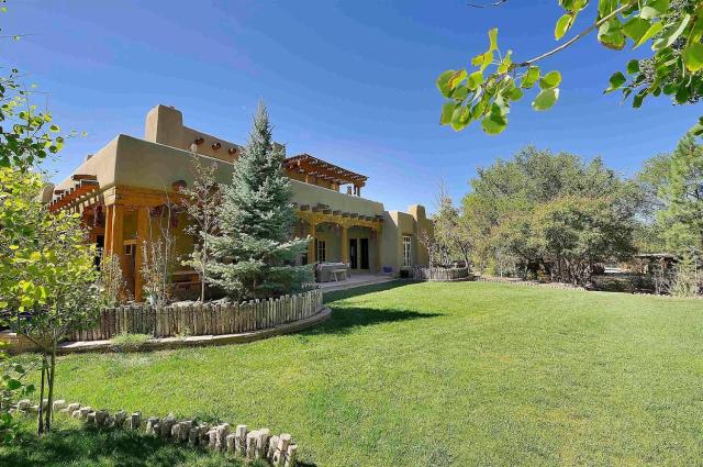 Green Acres Santa Fe 8 mins from plaza!