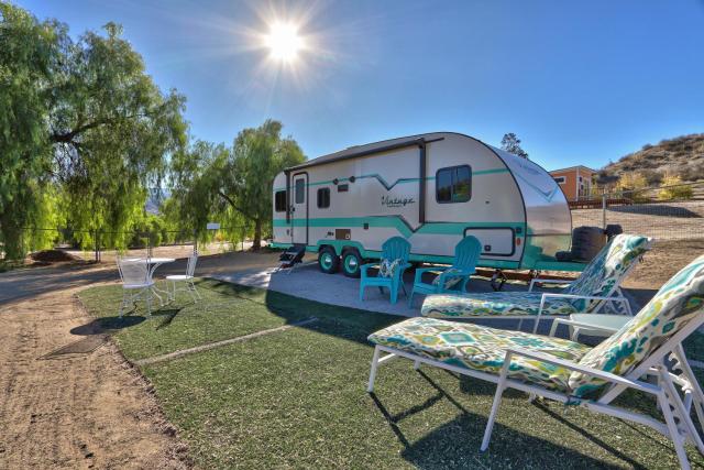 Vintage Rv - Pool, Dogs, Wineries Near Temecula