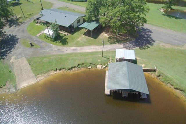 Historic 4 BR Lakefront House with boat house and