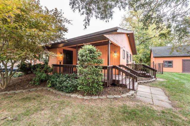 Lake Chemung Cottage Near Crystal Gardens