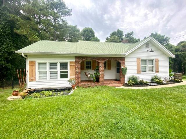 NEW Travelers Rest Cute Bungalow Close to I-20