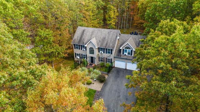 Mohawk-Kudil in Poconos ! Private Pool-Hot Tub-Lake Access-Game Room