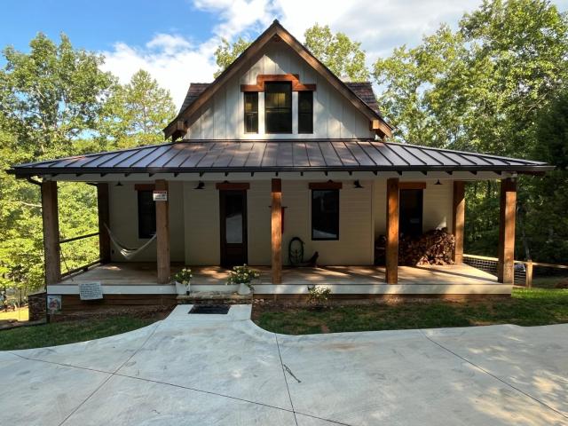 Fire Fly Retreat Cabin