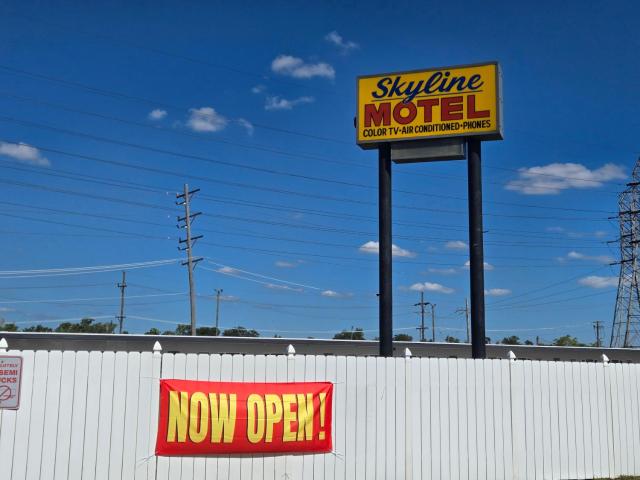 Skyline Motel