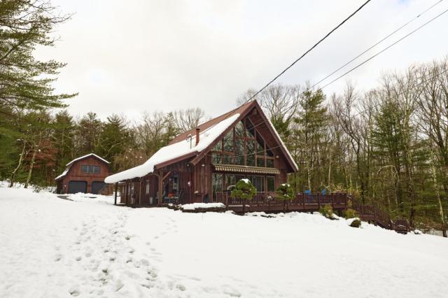 The Cabin at Deep Hollow