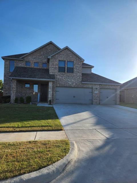 Beautiful and Spacious Home in Charming Forney with Fiber WIFI