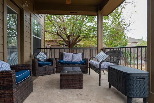 Family and Pet Friendly! Beautiful Home in Hutto