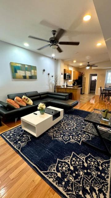 Modern Cozy Huge Balcony in Heart of Passyunk