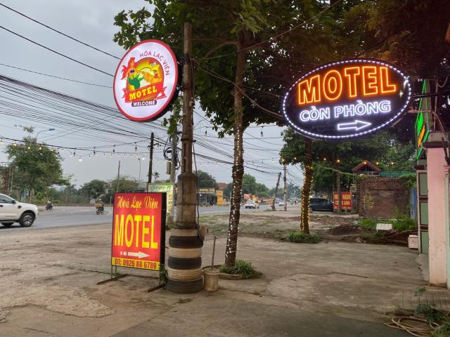 Hoà Lạc Viên Motel