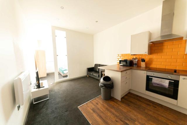 Cosy Central Blackburn 1 Bed Apartment