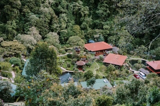 Trogon Lodge