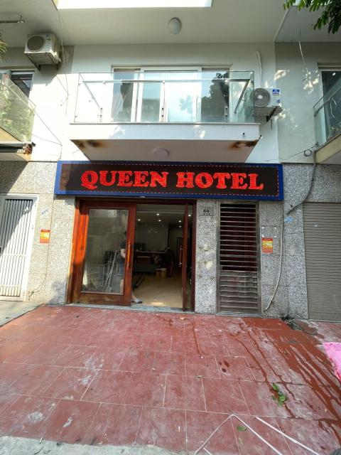 GRAD Queen Hotel