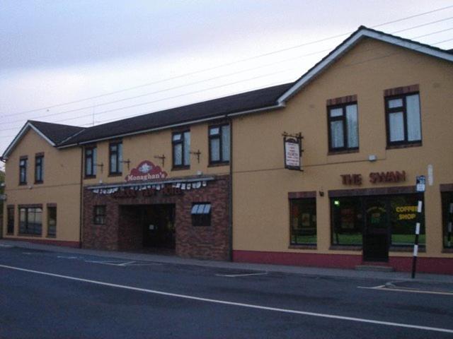 Monaghans Harbour Hotel