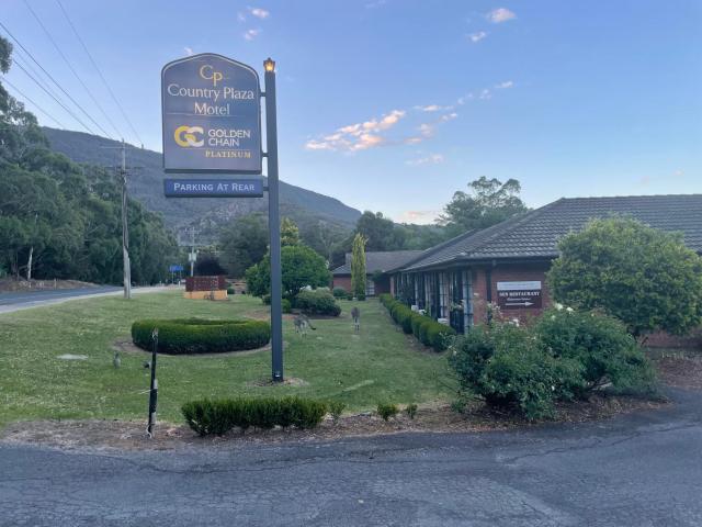 Golden Chain Country Plaza Motel Halls Gap