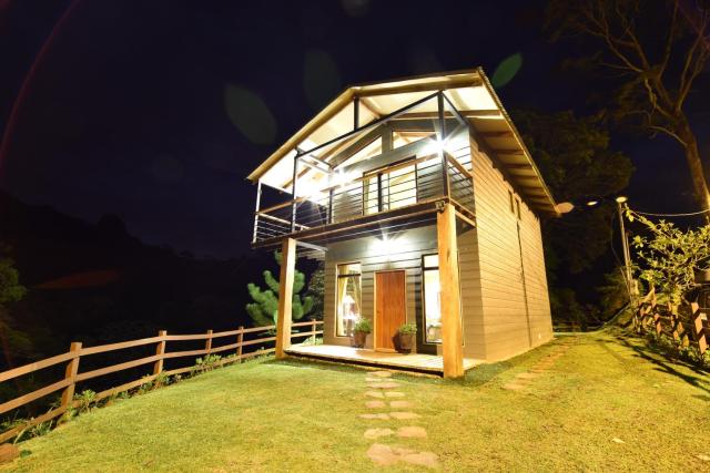 Monteverde Casa Mia, near main attractions and town!