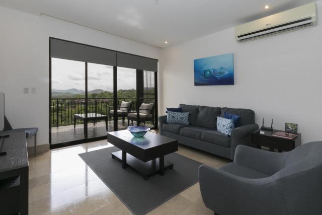 Roble Sabana 304 Luxury Apartment - Reserva Conchal