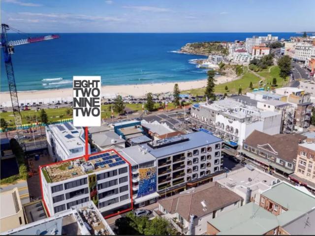 Modern 1BR Top-Level Unit with Keypad Entry in Bondi