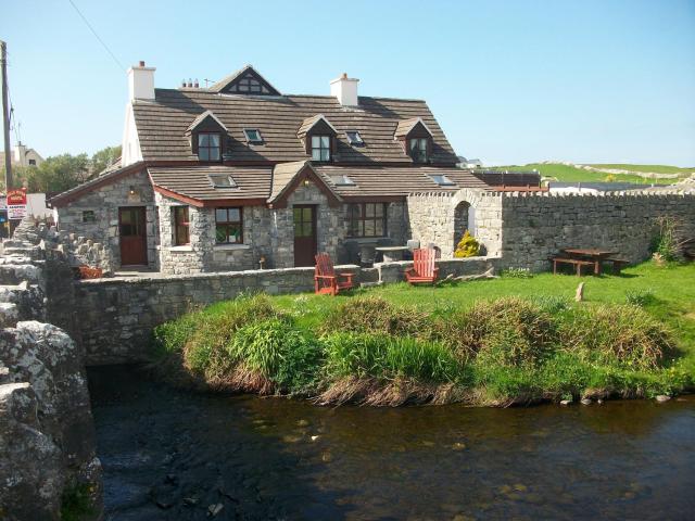 Aille River Tourist Hostel and Camping Doolin