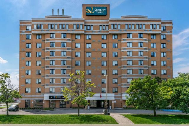 Quality Inn and Suites Montreal East