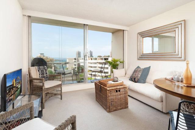 Home with a View with Pool and Roof Terrace Garden