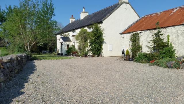 Beautiful 300 year old traditional country cottage