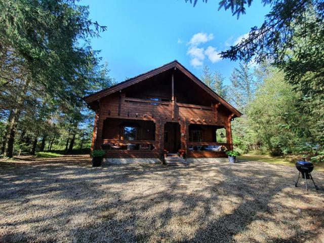 Forest Lodge Log Cabin - Ireland