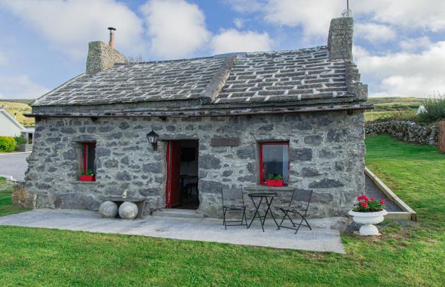 1844 Seascape Cottage Is located on the Wild Atlantic Way