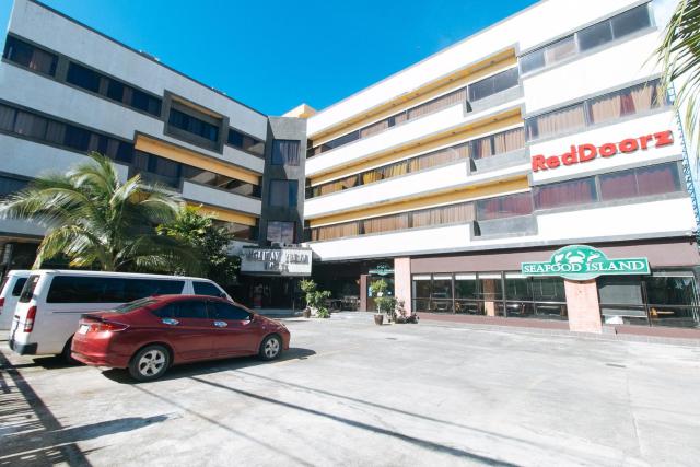 Holiday Plaza Hotel Tuguegarao City