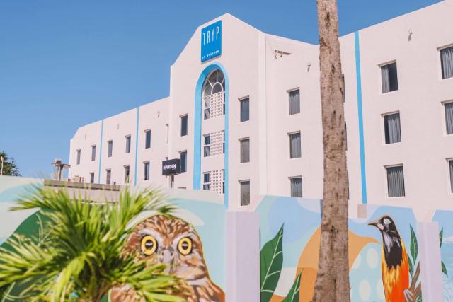 TRYP by Wyndham Aruba Adults Only Hotel