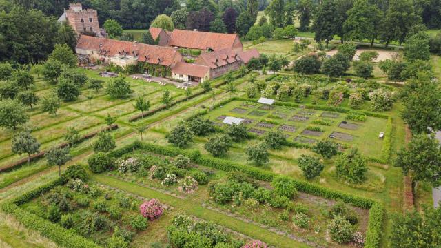 B&B Kasteelhoeve de Kerckhem