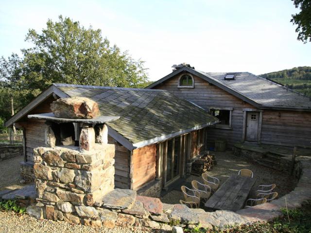 Luxurious Chalet with Jacuzzi and Sauna