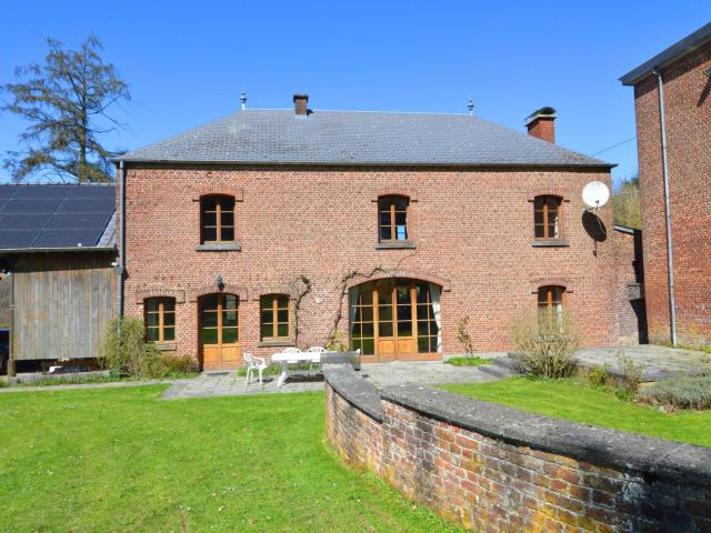 Modern Cottage in Barvaux Condroz Amidst Meadows