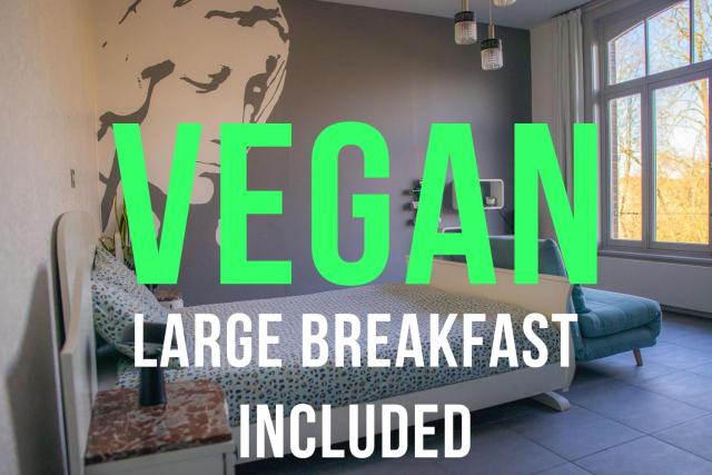 VEGAN, PLANT BASED b&b central Bruges