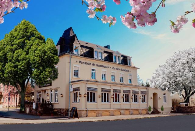 ZU DEN LINDEN - RADEBEUL Pension mit Restaurant