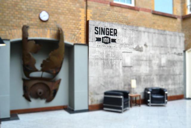 Singer109 Hostel, Hotel & Apartment