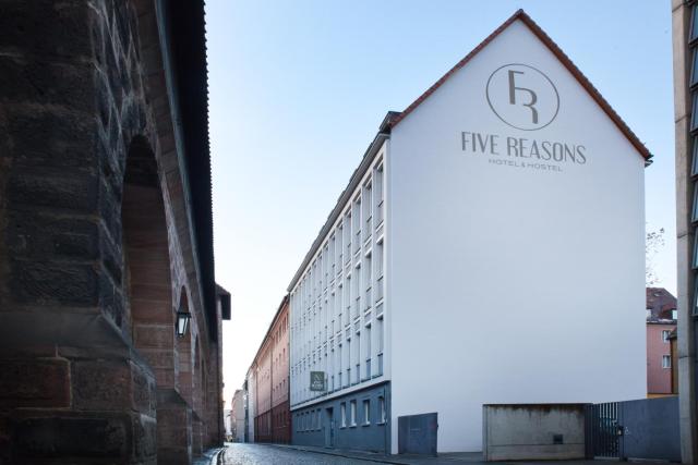 Five Reasons Hostel & Hotel