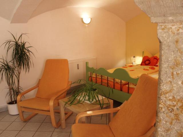 Comfy Apartment in Weißig with Garden