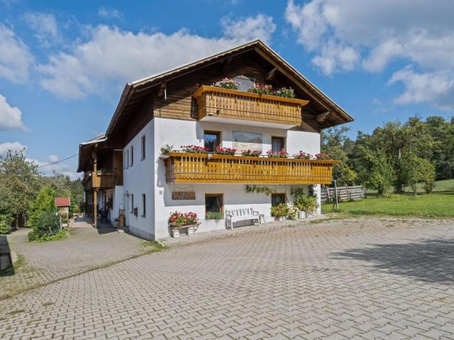 Flat on a farm near the Arber ski area