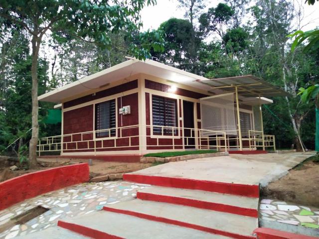 Woodside Homestay Wayanad