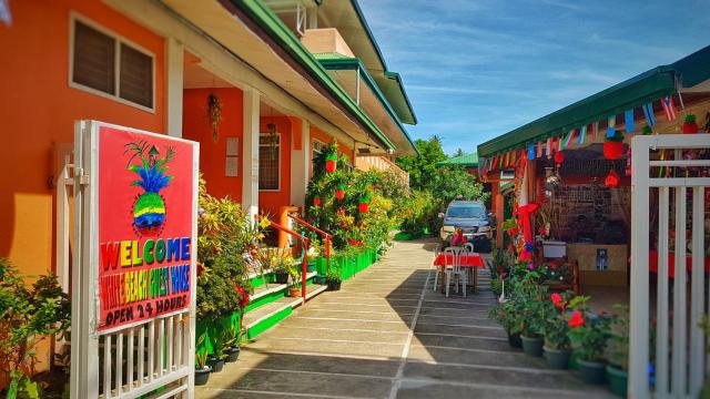 WHITE BEACH GUEST HOUSE