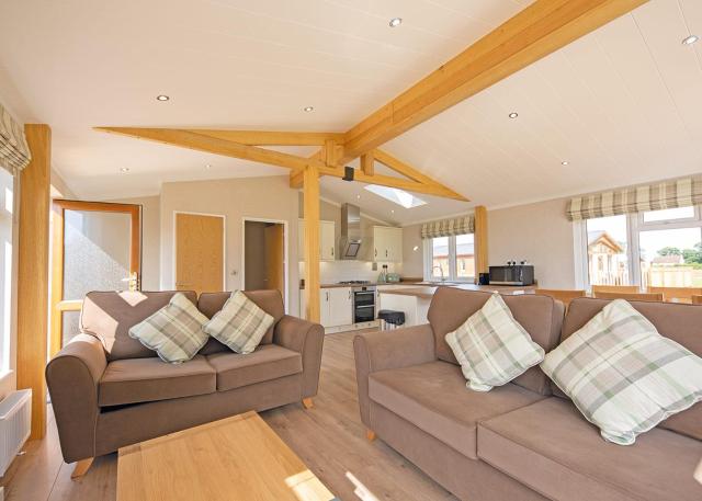 Athelington Hall Farm Lodges