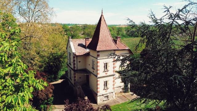 Petit château Le Piot