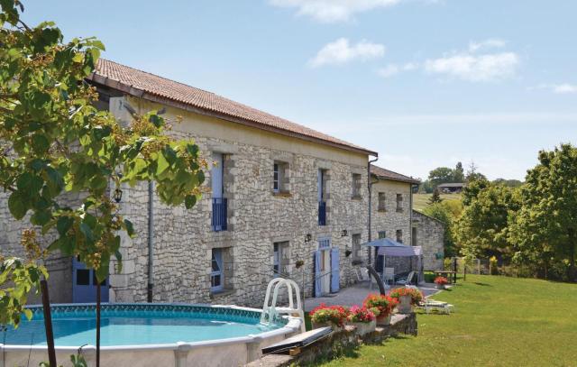 Lovely Home In Belvèze With Outdoor Swimming Pool