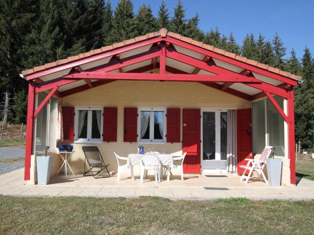 Chalet Le Clos des Sapins by Interhome