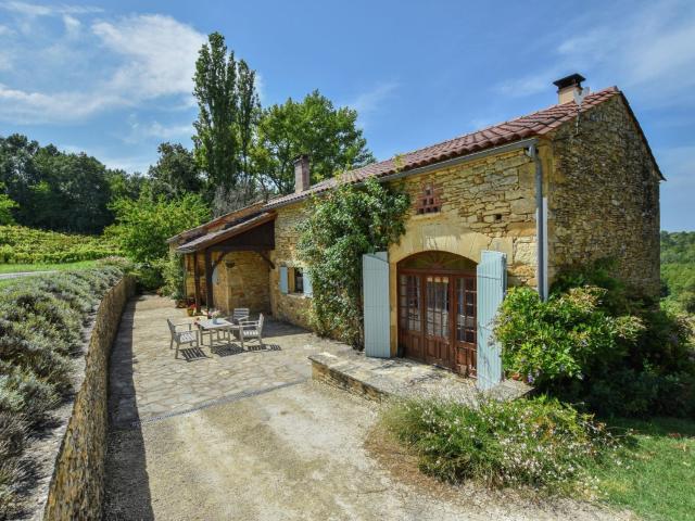 Traditional holiday home with pool