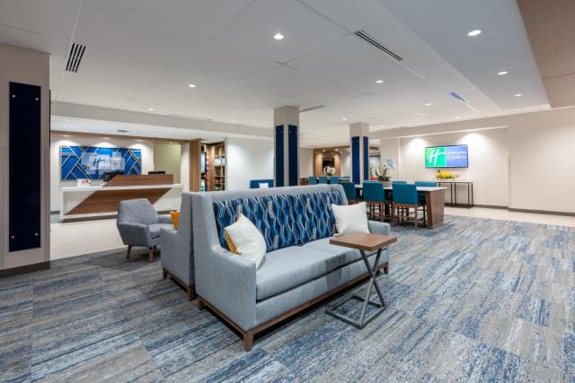 Holiday Inn Express & Suites Vaughan-Southwest, an IHG Hotel