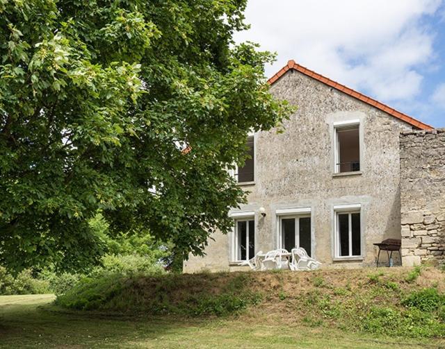 Maison accueillante a Monthenault avec jardin prive