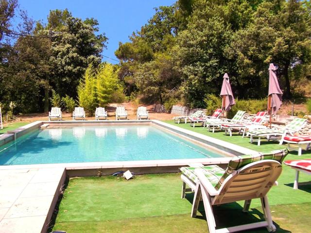 Villa spacieuse a Vaison la Romaine avec piscine privee