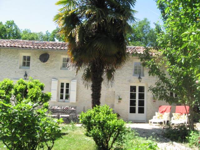 Gite du Calme 3 Star Bed & Breakfast Cognac